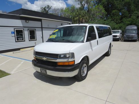 Used 2015 Chevrolet Express 3500 LT w/ LT Preferred Equipment Group image 3