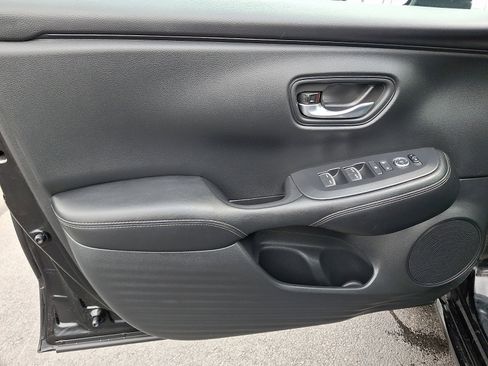 Used 2024 Honda HR-V EX-L image 12