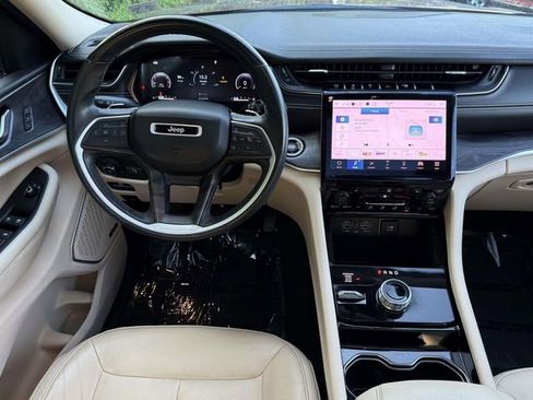 Used 2021 Jeep Grand Cherokee L Limited AWD/4WD image 13