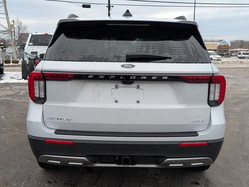 New 2026 Ford Explorer Active w/ Active Comfort Package image 5