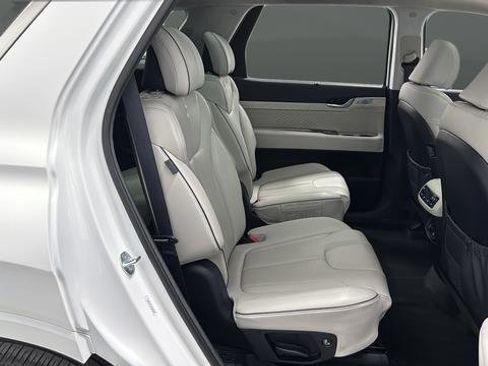 Used 2024 Hyundai Palisade Calligraphy image 26