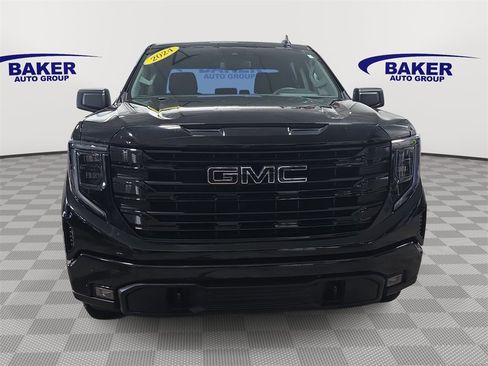 Used 2024 GMC Sierra 1500 Elevation image 2