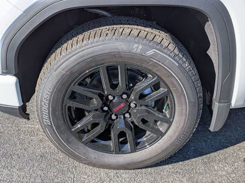 New 2026 GMC Sierra 1500 Elevation AWD/4WD image 9