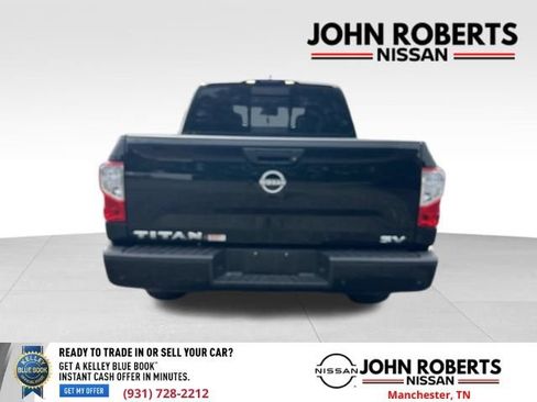 Used 2024 Nissan Titan SV RWD image 19