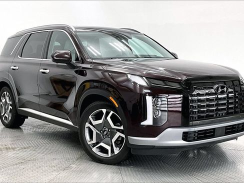 Used 2023 Hyundai Palisade Limited w/ Cargo Package AWD/4WD image 11