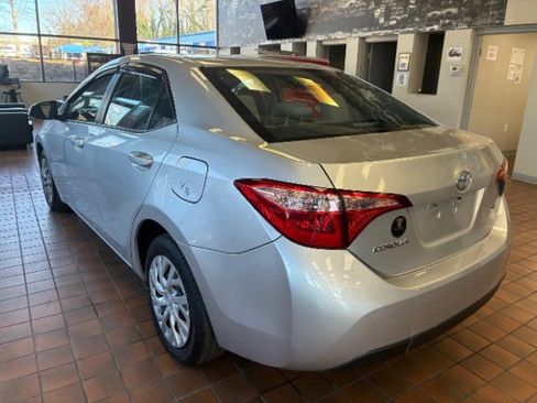 Used 2017 Toyota Corolla LE image 7