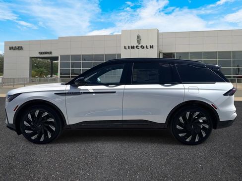 New 2026 Lincoln Nautilus Reserve image 6