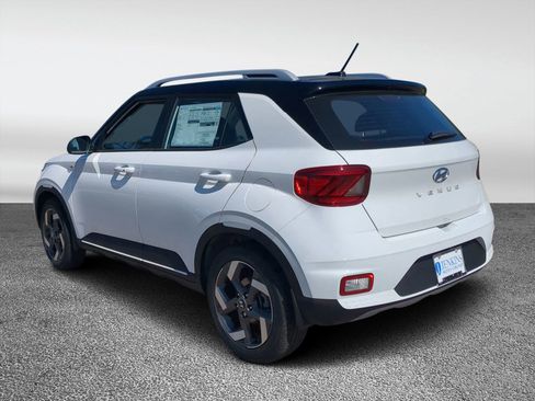 New 2025 Hyundai Venue Limited image 5