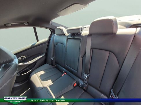Used 2024 BMW 330i xDrive Sedan AWD/4WD image 19