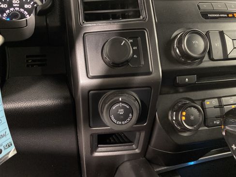 Used 2017 Ford F150 XLT w/ Equipment Group 301A Mid AWD/4WD image 29
