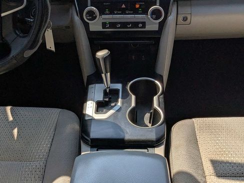 Used 2014 Toyota Camry LE FWD image 15