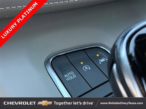 Used 2021 Cadillac Escalade Premium Luxury Platinum image 28