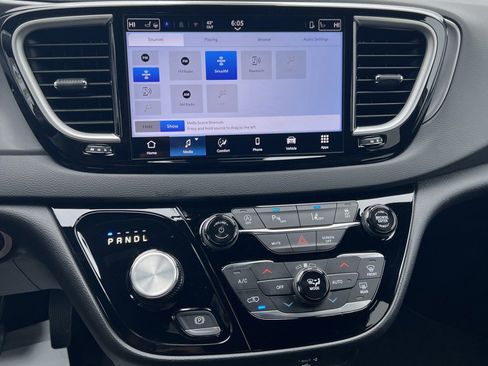 New 2026 Chrysler Voyager LX FWD image 22