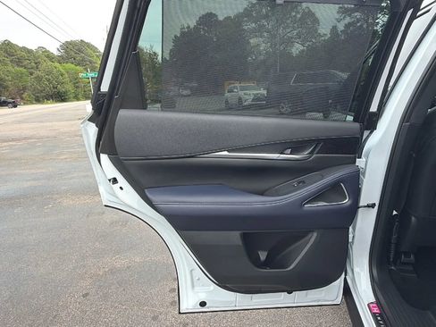 Used 2026 INFINITI QX60 Sport w/ Dark Cargo Package image 24