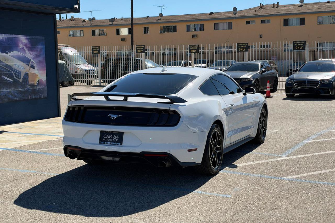 Used 2021 Ford Mustang Premium RWD image 6