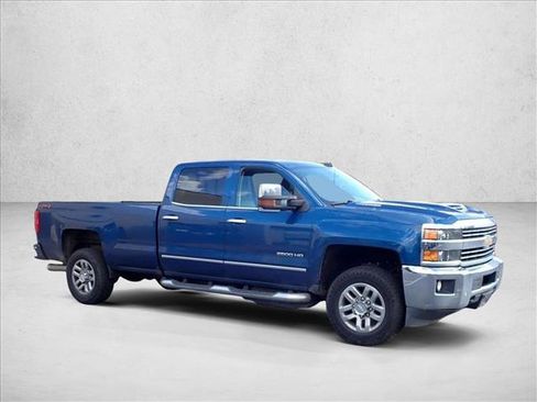 Used 2018 Chevrolet Silverado 2500 LTZ w/ Duramax Plus Package AWD/4WD image 15