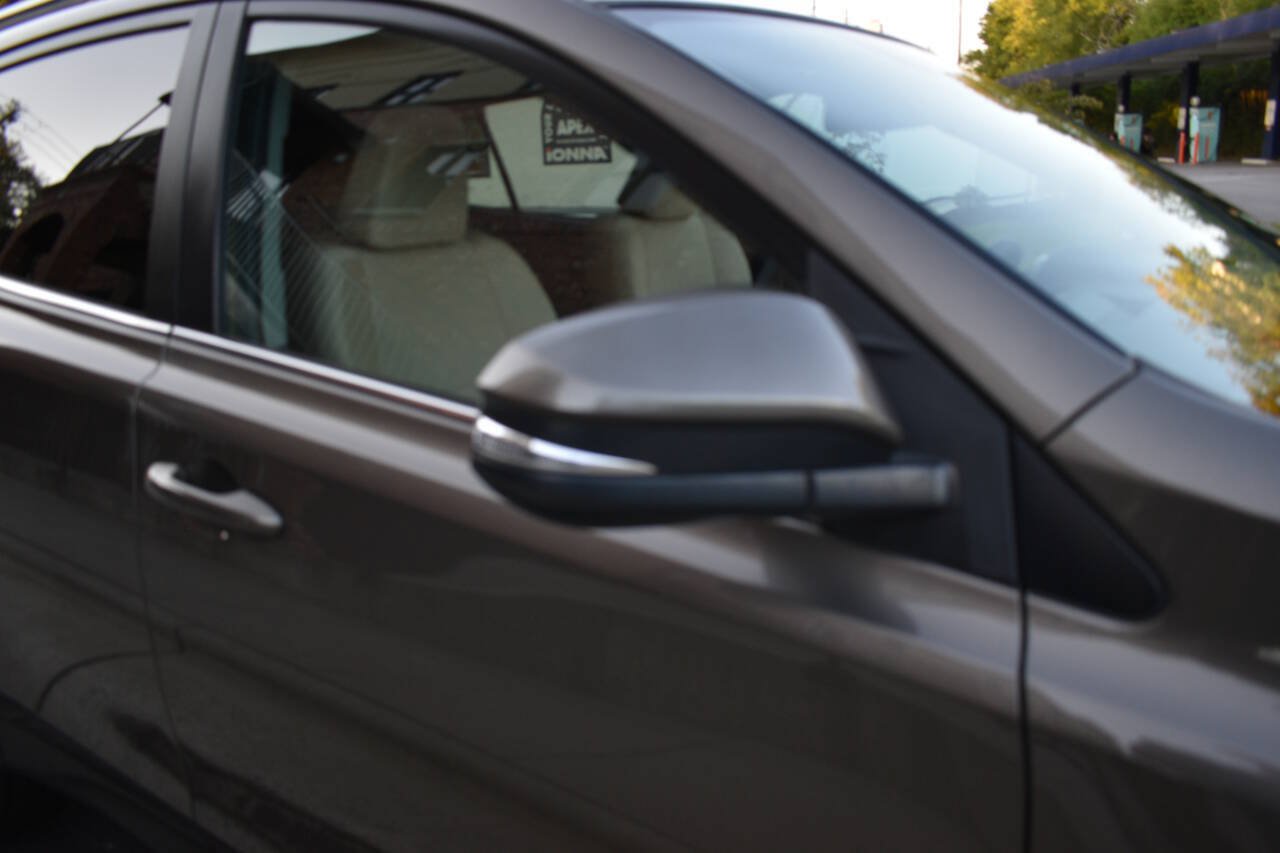 Used 2015 Toyota RAV4 XLE FWD image 35