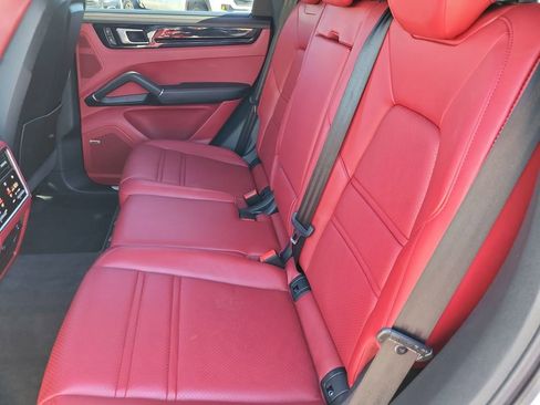 Used 2023 Porsche Cayenne S w/ Premium Package Plus AWD/4WD image 12