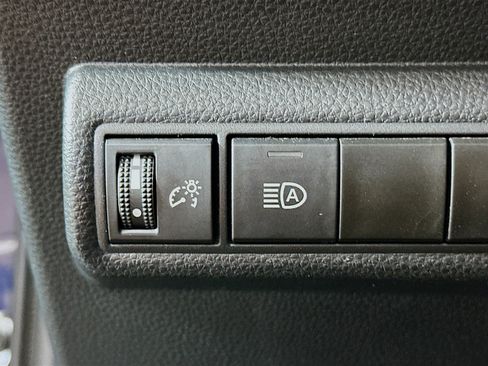 Used 2024 Toyota Corolla LE FWD image 16