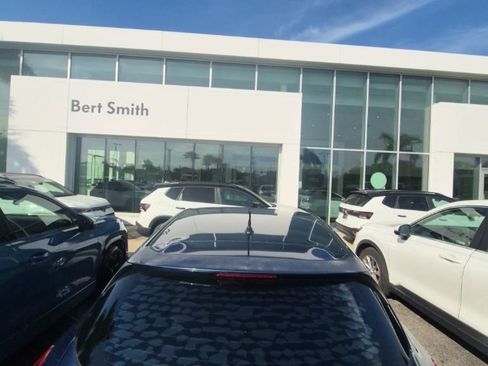 Used 2018 MAZDA MAZDA3 Sport FWD image 4