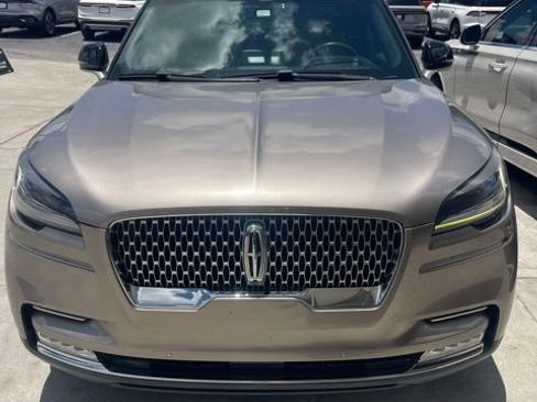 Used 2020 Lincoln Aviator Reserve w/ Equipment Group 201A RWD image 2