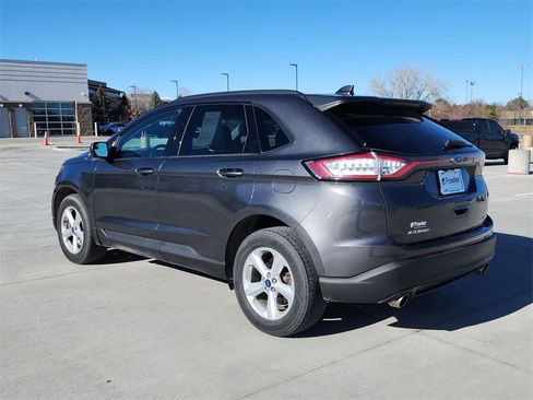 Used 2017 Ford Edge SE image 6