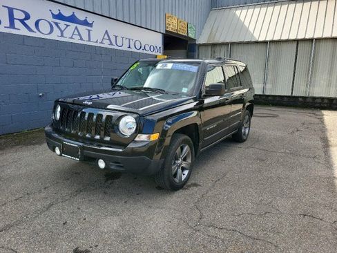 Used 2015 Jeep Patriot High Altitude image 2