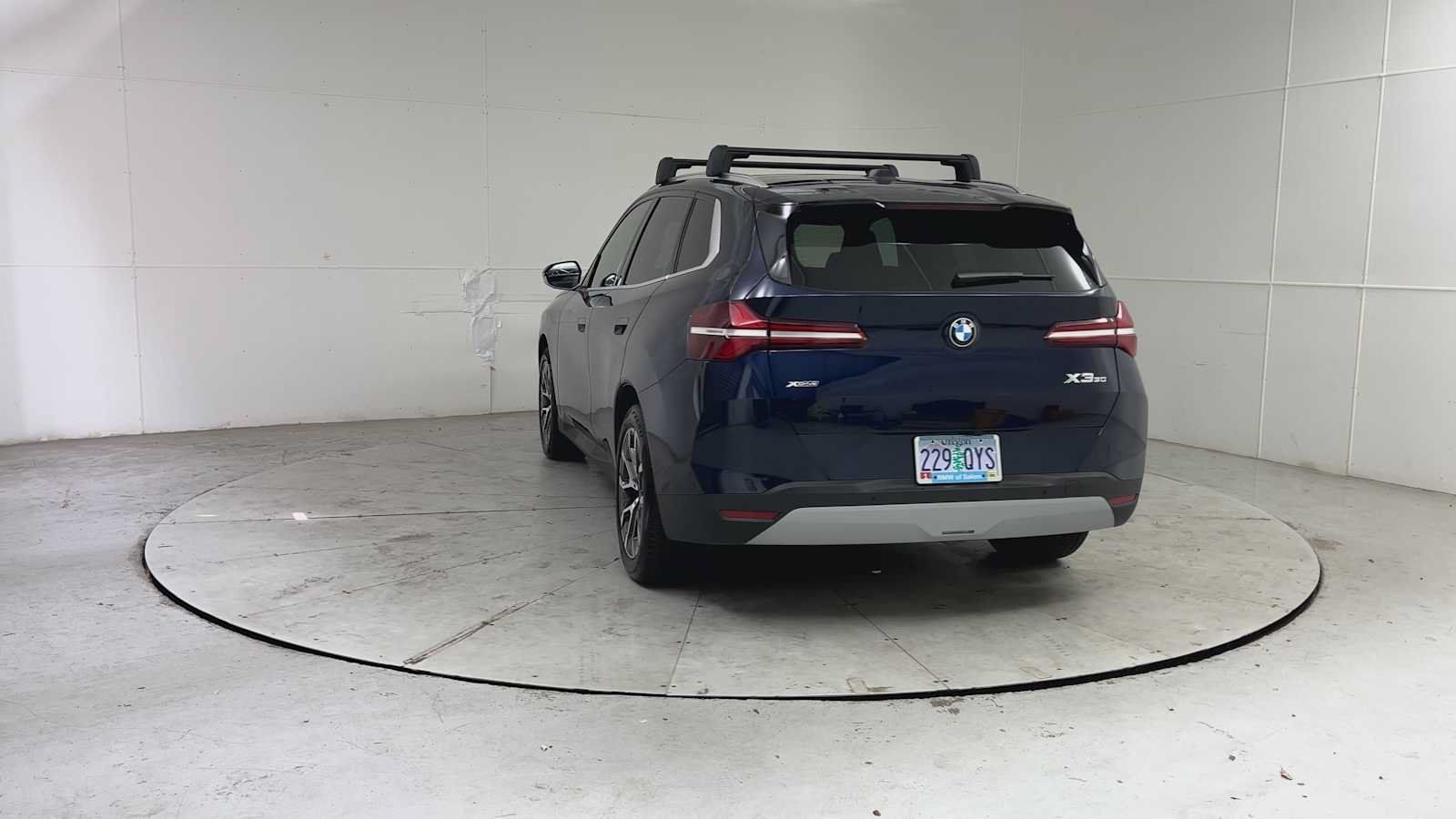 Used 2026 BMW X3 xDrive30i w/ Premium Package AWD/4WD image 3