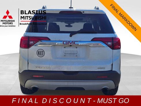 Used 2017 GMC Acadia SLE image 6