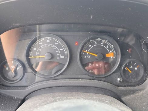 Used 2014 Jeep Patriot Latitude image 18