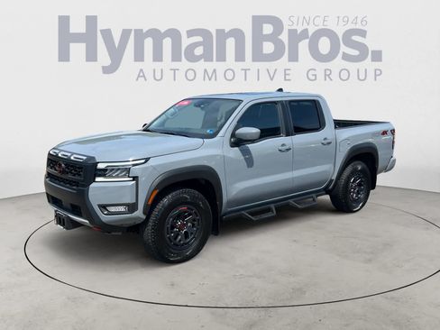 Certified 2025 Nissan Frontier PRO-4X w/ Pro Premium Package AWD/4WD image 10