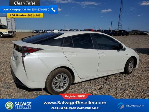 Used 2017 Toyota Prius Two FWD image 4