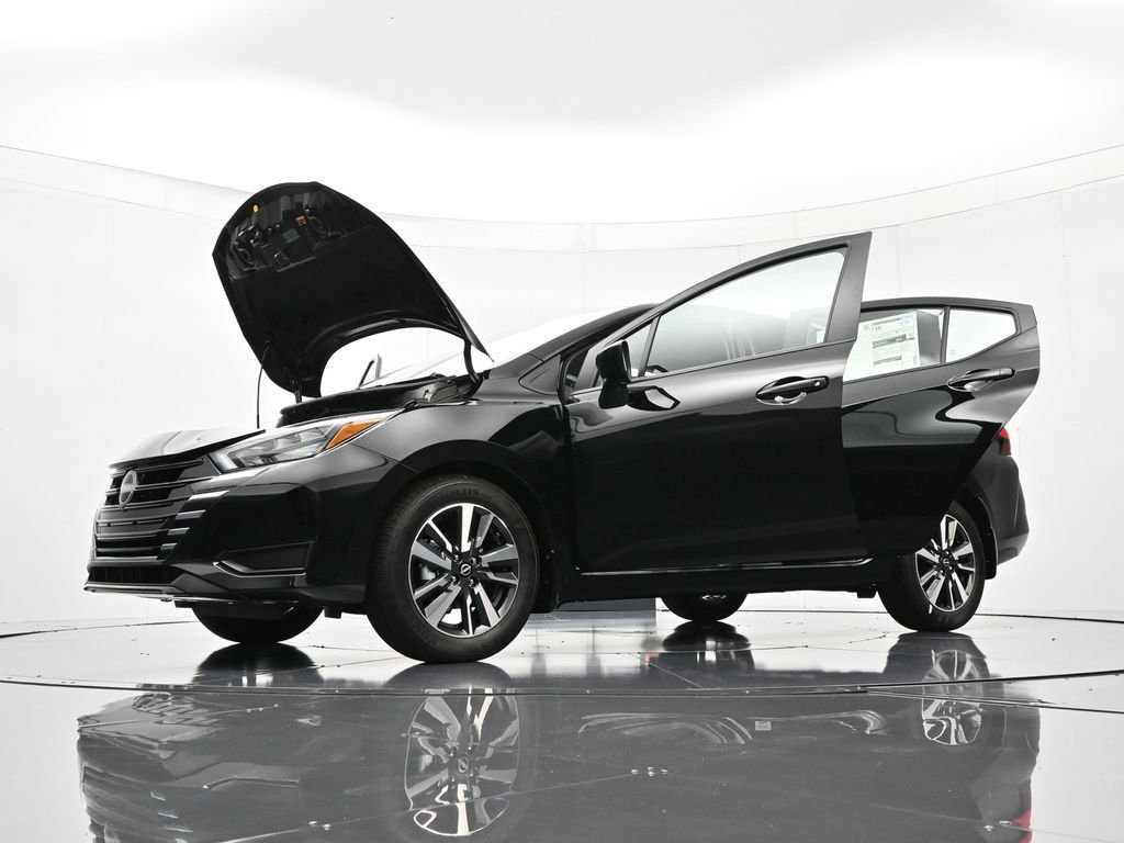 New 2025 Nissan Versa SV w/ Trunk Package FWD image 47