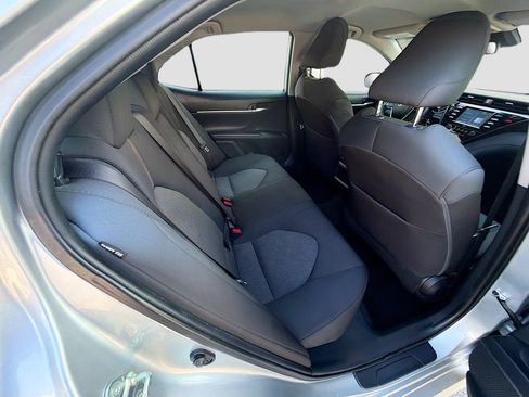 Used 2020 Toyota Camry LE FWD image 25