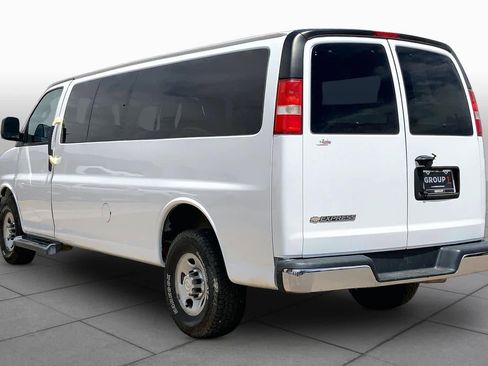 Used 2019 Chevrolet Express 3500 LT w/ LT Preferred Equipment Group RWD image 11
