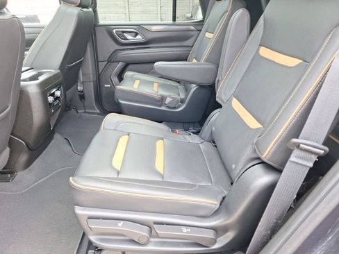 Used 2023 GMC Yukon AT4 w/ AT4 Premium Plus Package AWD/4WD image 32