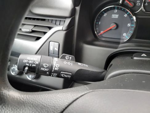 Used 2020 Chevrolet Tahoe 4WD w/ Remote Keyless Entry Package image 38