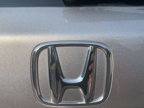 Used 2018 Honda HR-V EX image 27