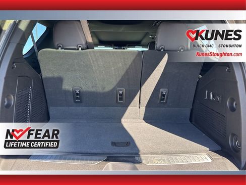 Used 2023 GMC Yukon AT4 image 35