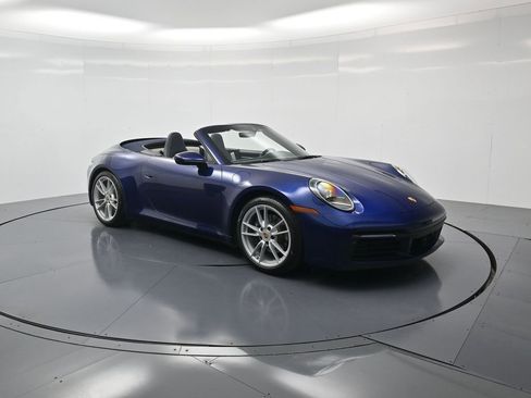 Certified 2024 Porsche 911 Carrera image 32