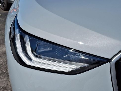 Used 2025 BMW X3 xDrive30i image 9