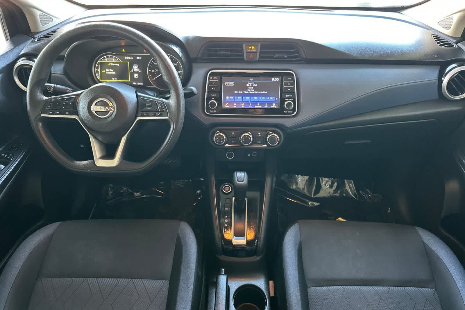 Used 2023 Nissan Versa SV FWD image 4