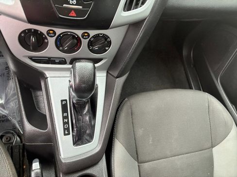 Used 2012 Ford Focus SE FWD image 9
