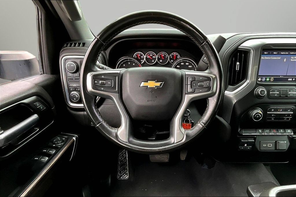 Used 2023 Chevrolet Silverado 3500 LT AWD/4WD image 7