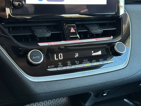 Used 2025 Toyota Corolla LE FWD image 17