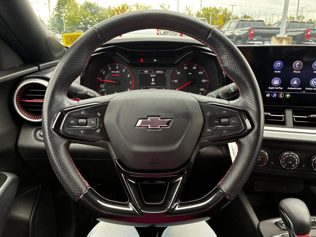 Used 2024 Chevrolet Trax RS FWD image 7