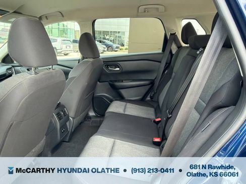 Used 2025 Nissan Rogue SV FWD image 5
