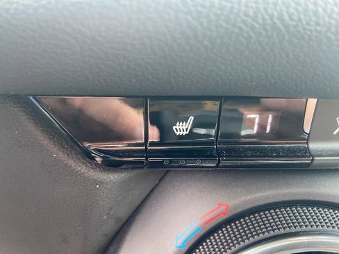 Used 2019 Chevrolet Blazer LT FWD image 19