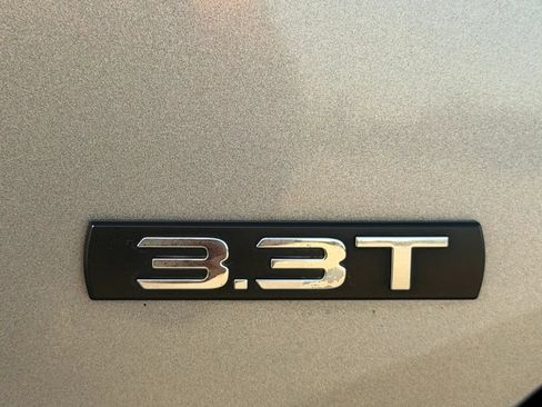 Used 2022 Genesis G70 3.3T RWD image 36