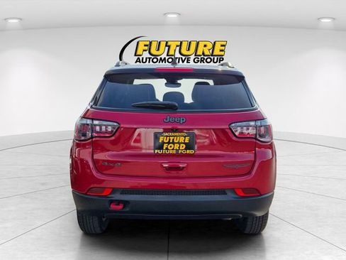 Used 2023 Jeep Compass Trailhawk image 5